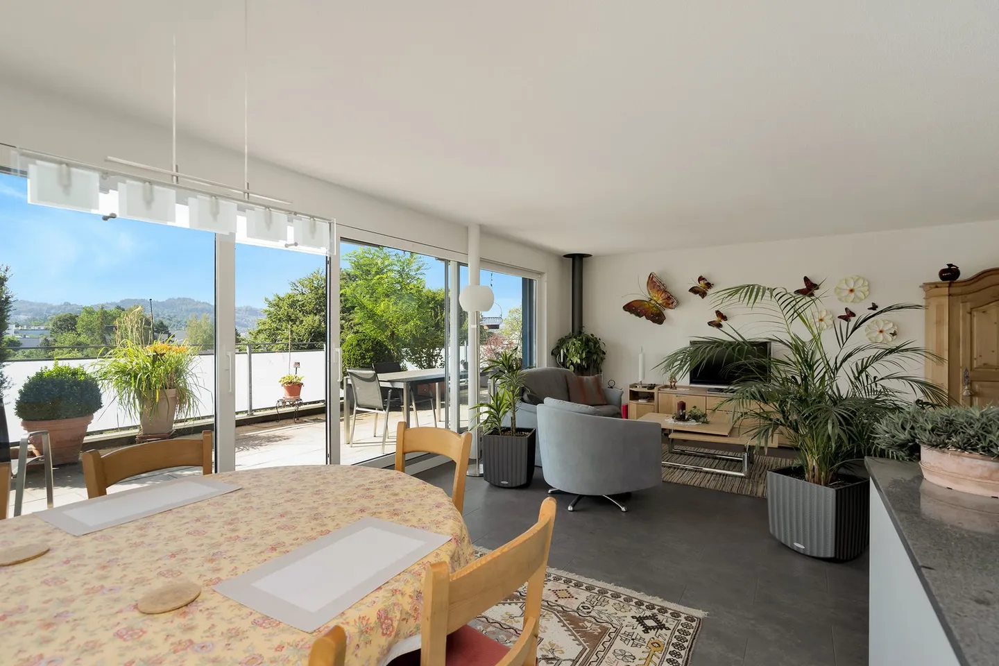 Modern Penthouse Living in the Center of Bolligen - Photo 10 of 27