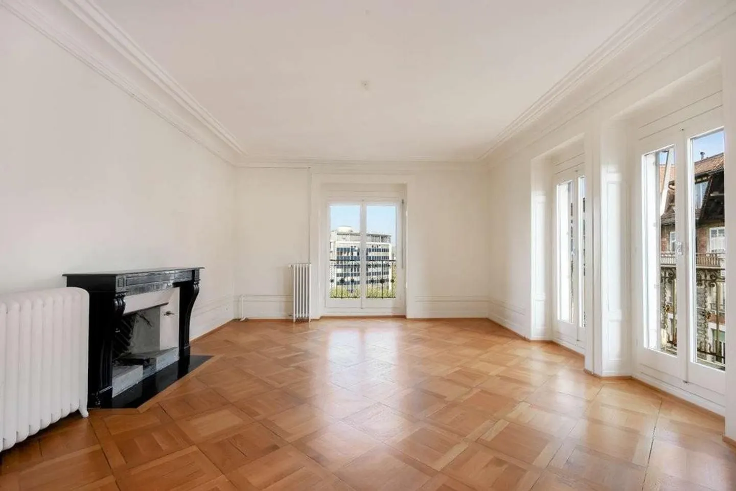 Exceptional apartment in the Russian Church district - Photo 2 of 10