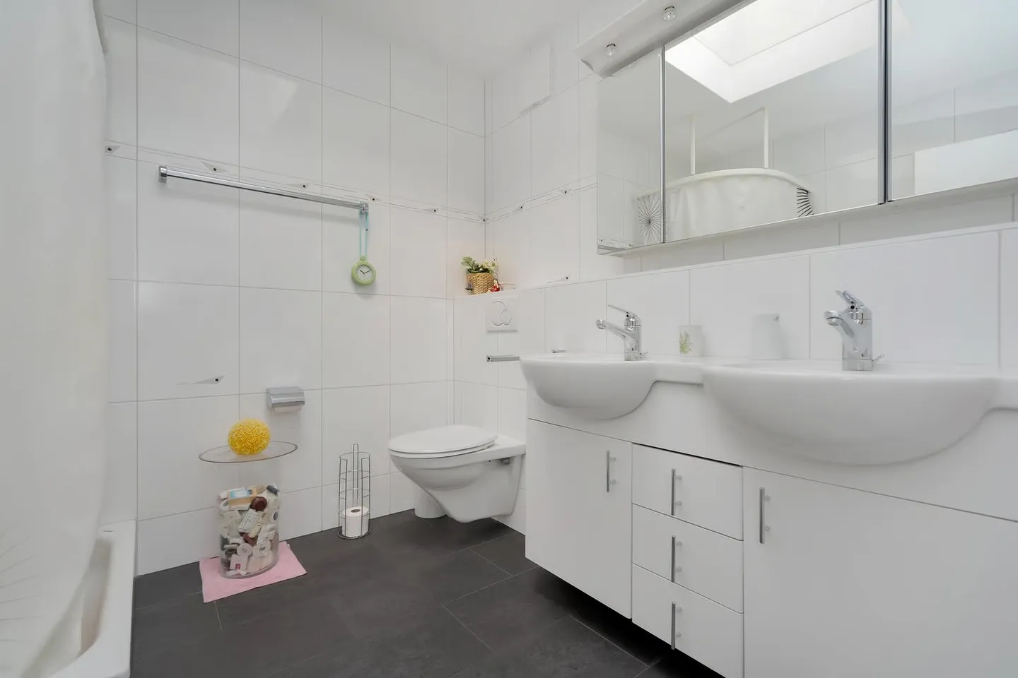 Modern Penthouse Living in the Center of Bolligen - Photo 16 of 27