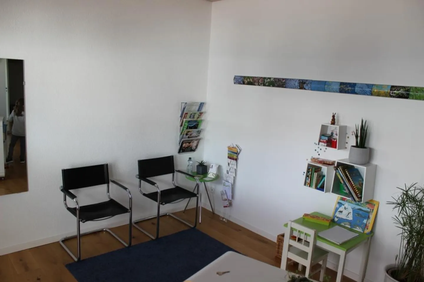 Office-Practice-Commercial Spaces in the Center of Gelterkinden with Shop Window - Photo 2 of 8