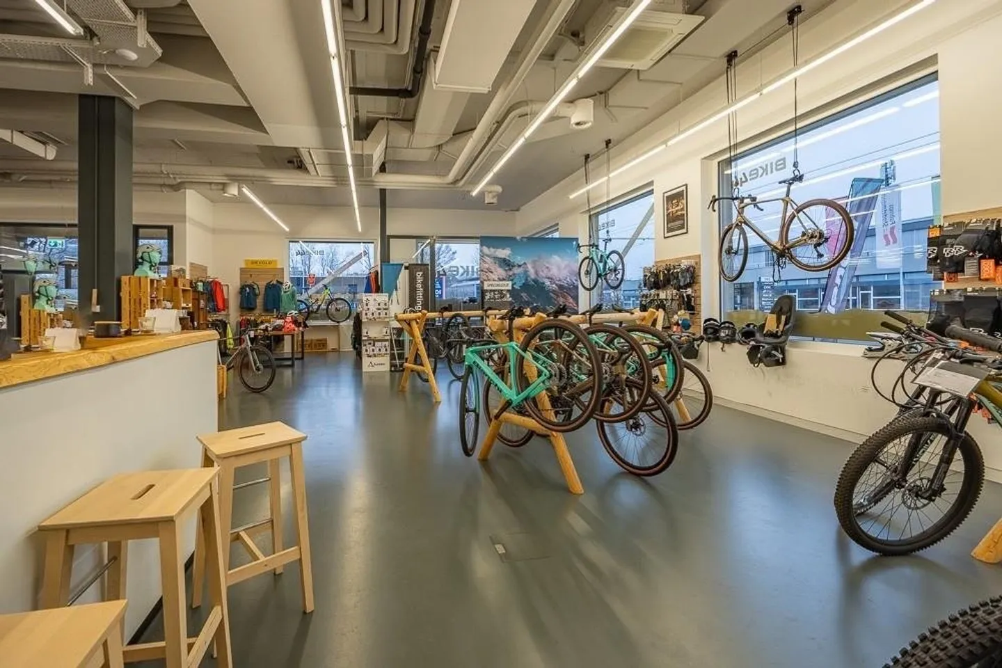 Exklusive Wohn- und Geschäftsliegenschaft - Foto 2 von 13