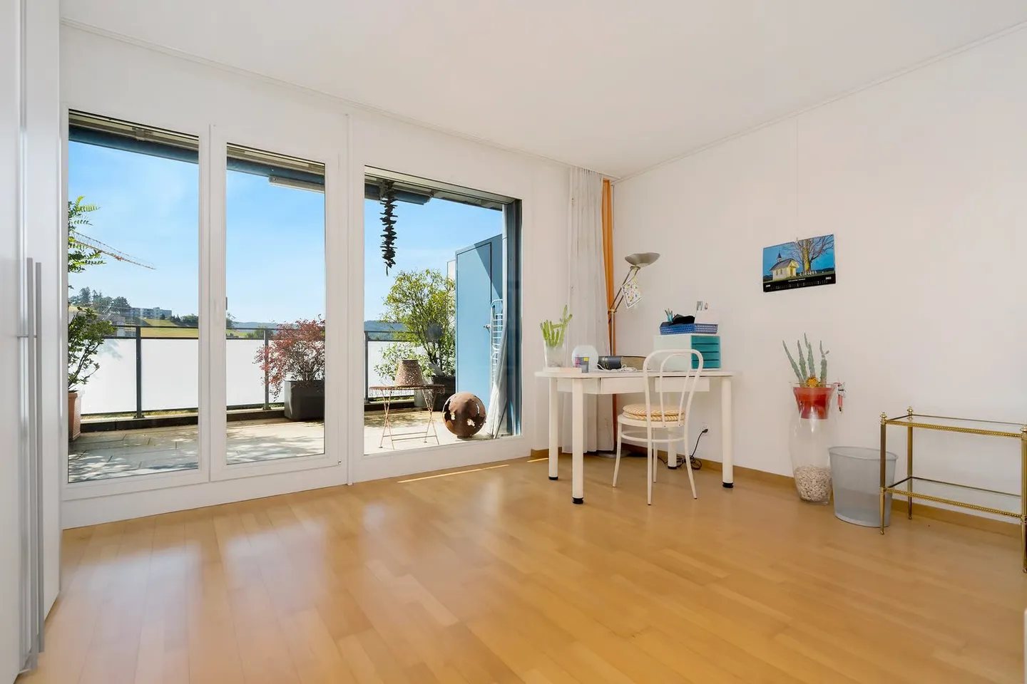 Modern Penthouse Living in the Center of Bolligen - Photo 15 of 27