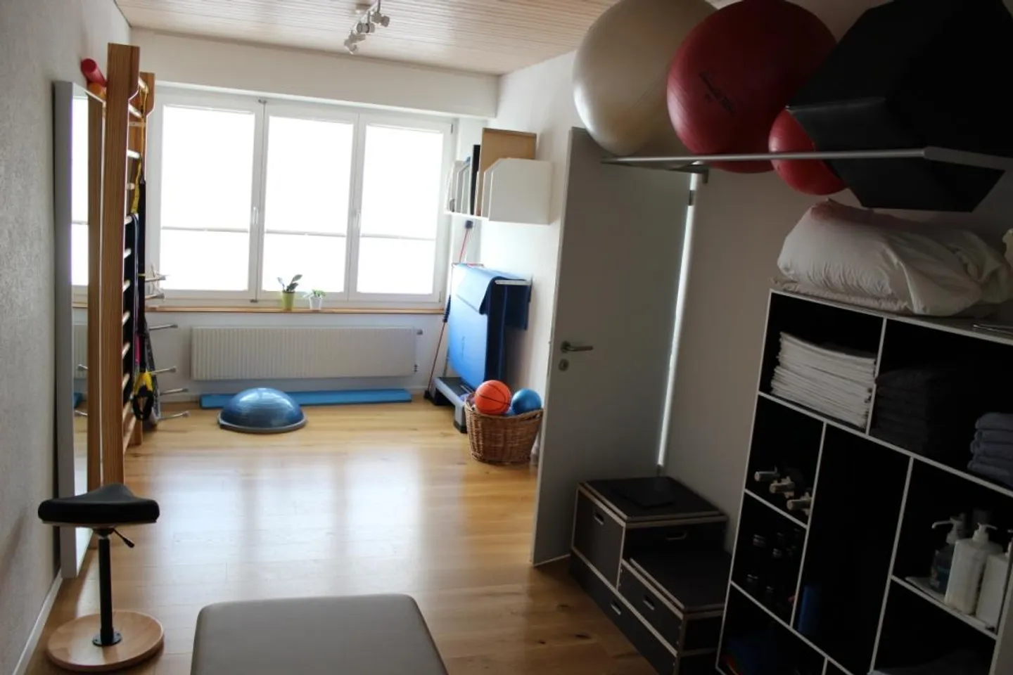 Office-Practice-Commercial Spaces in the Center of Gelterkinden with Shop Window - Photo 6 of 8