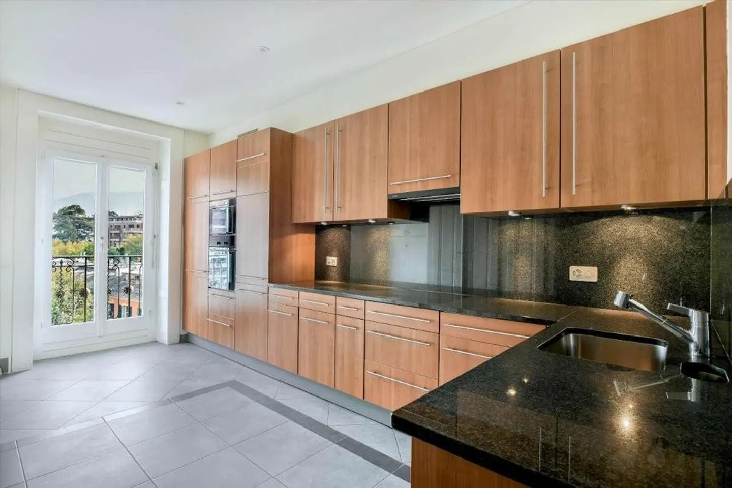 Exceptional apartment in the Russian Church district - Photo 8 of 10