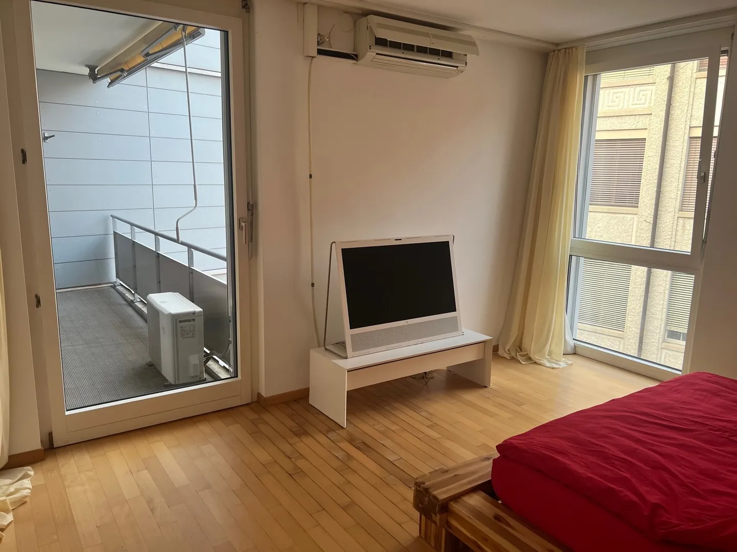 4½ ZI-WOHNUNG IN ZÜRICH - KREIS 8, MÖBLIERT, TEMPORÄR - Foto 9 von 10