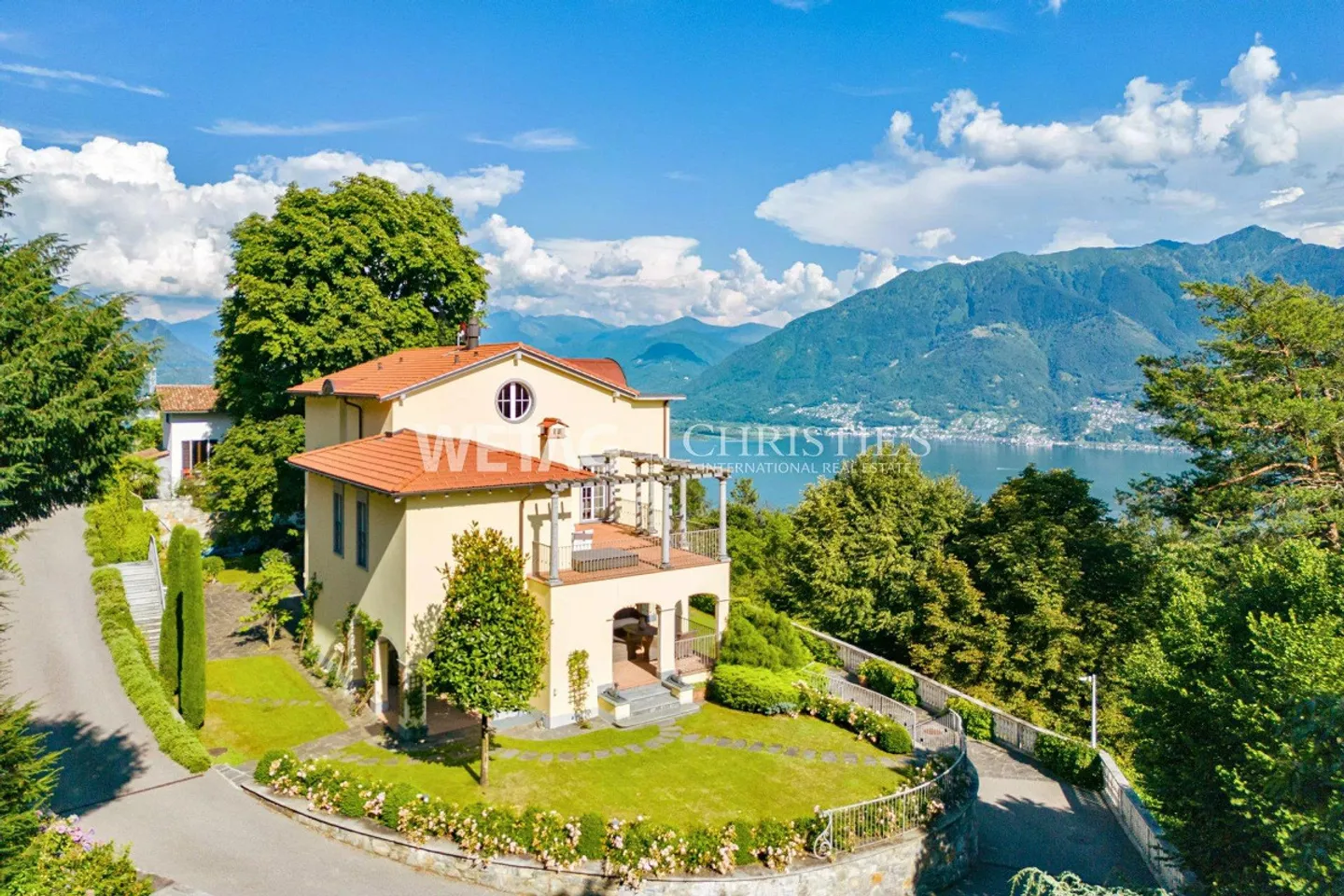 Villa spaziosa con piscina all'aperto e casa per gli ospiti separata in vendita ... - Foto 12 di 13