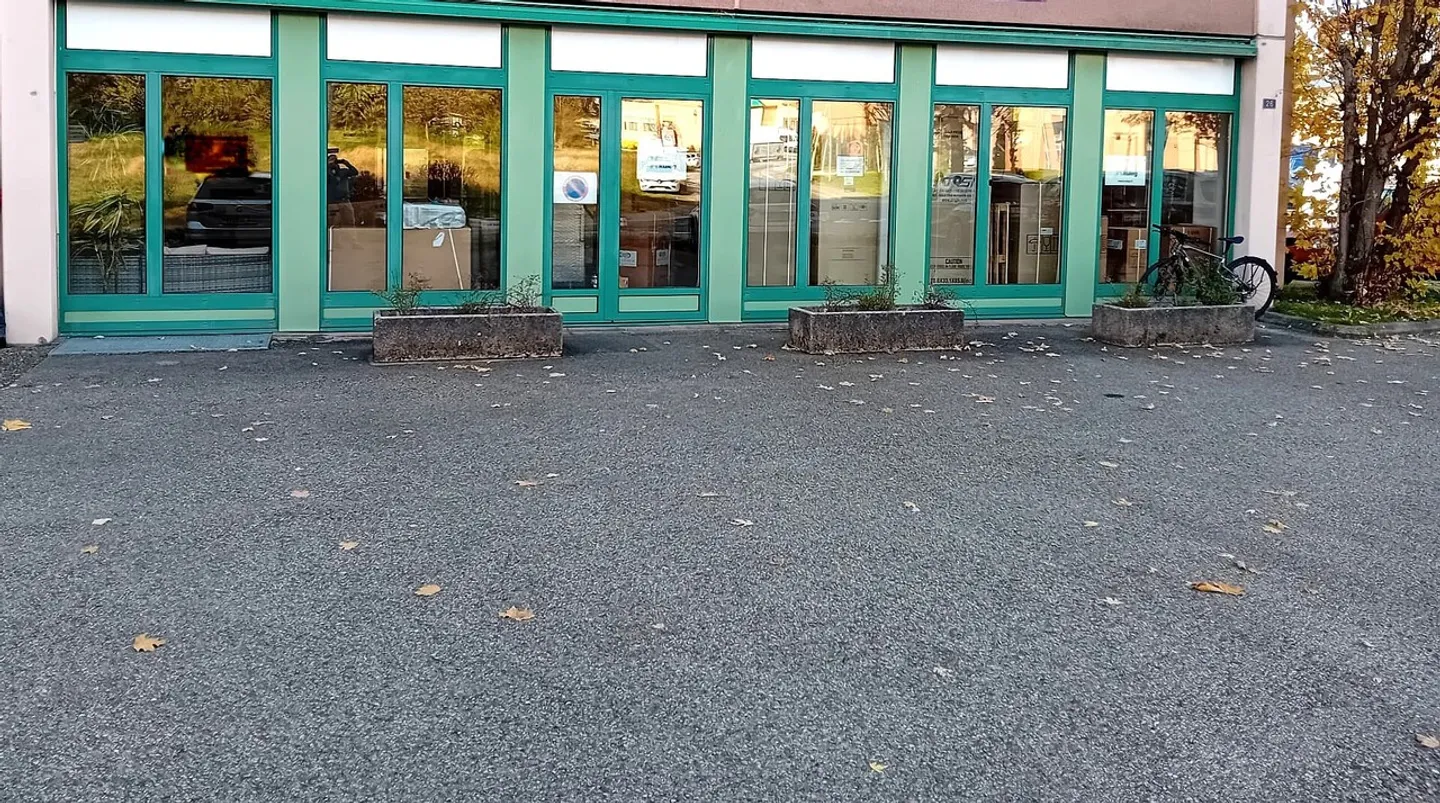 Industry 6 pieces - Photo 6 of 6