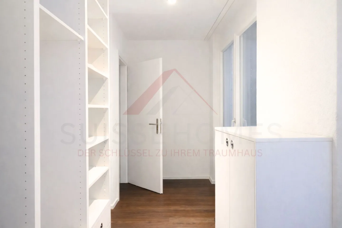 Modern Family Home with Garden - Photo 11 of 22