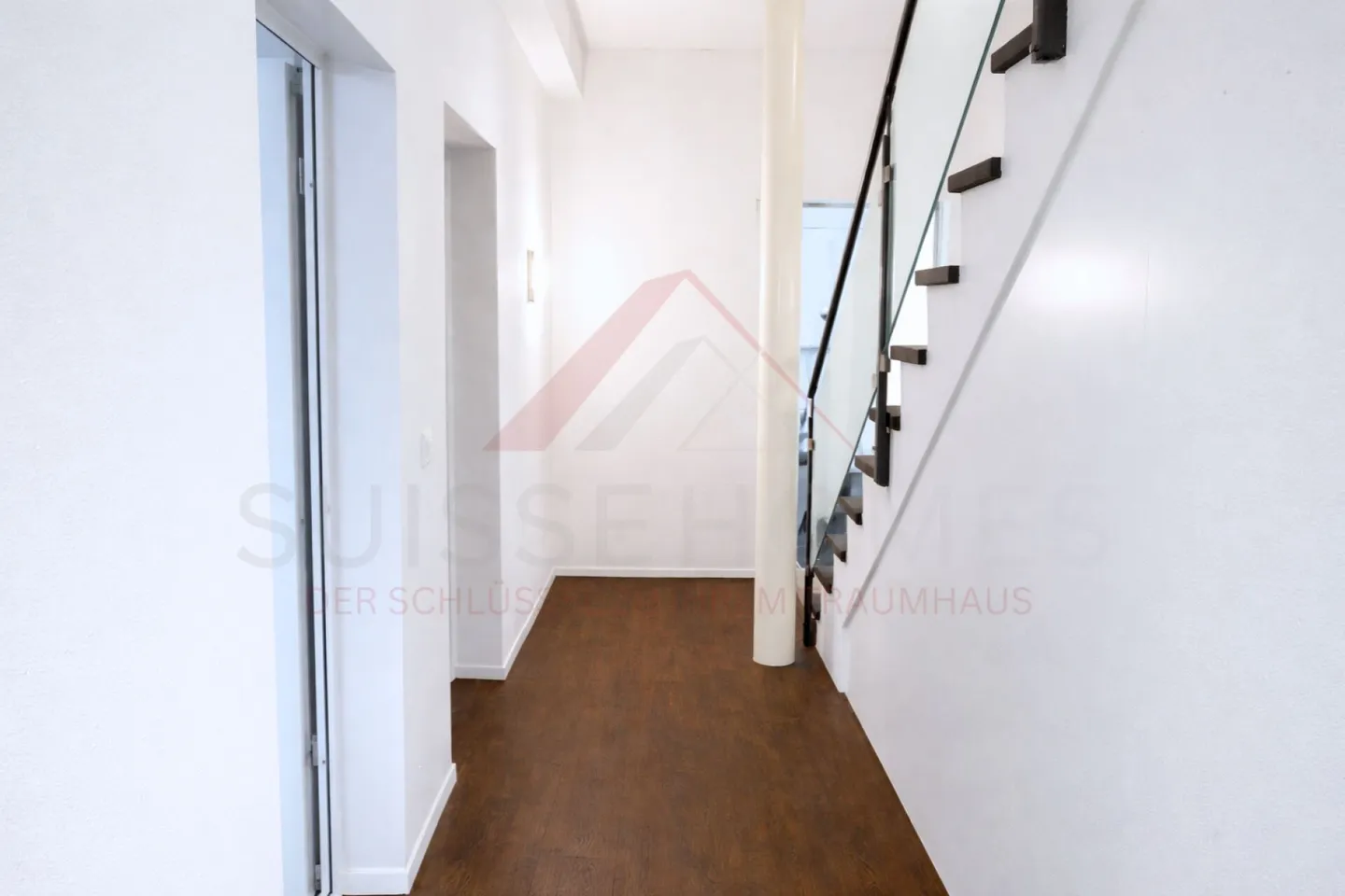 Modern Family Home with Garden - Photo 13 of 22