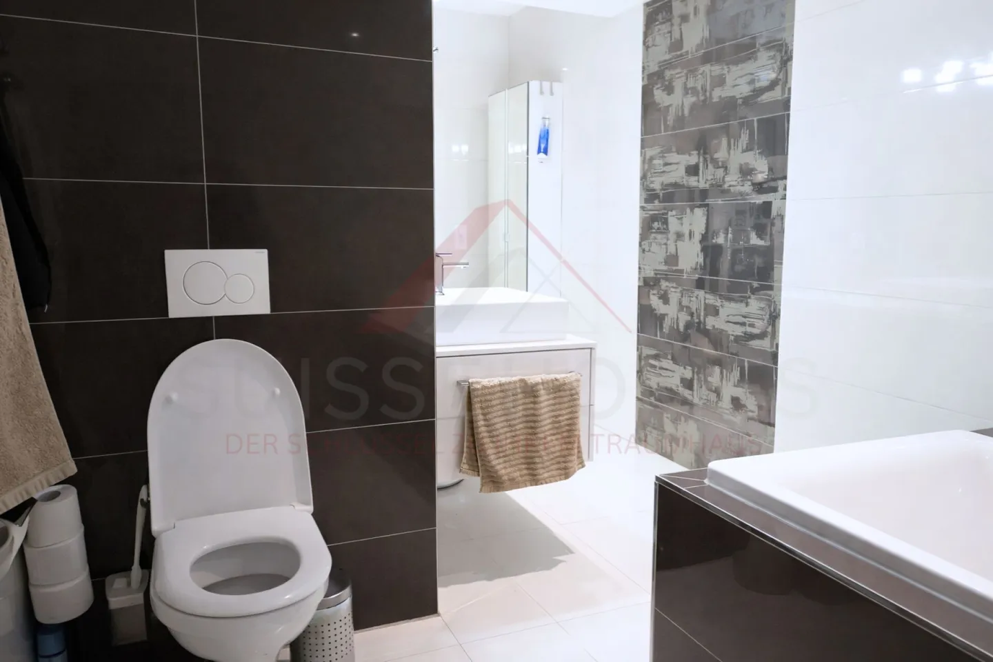 Modern Family Home with Garden - Photo 19 of 22