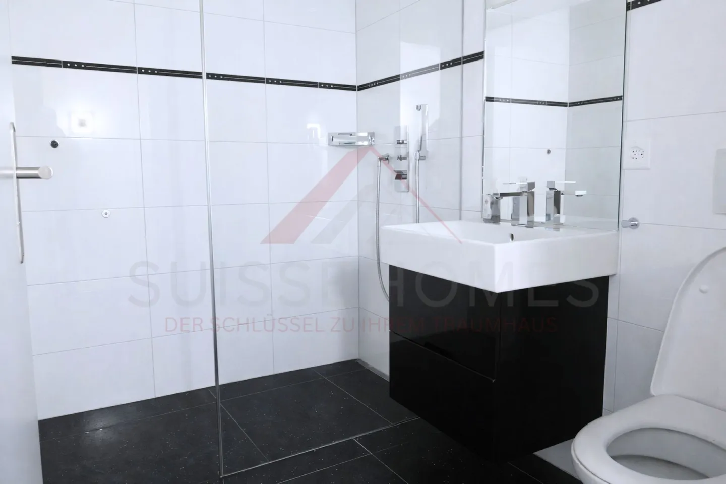 Modern Family Home with Garden - Photo 20 of 22