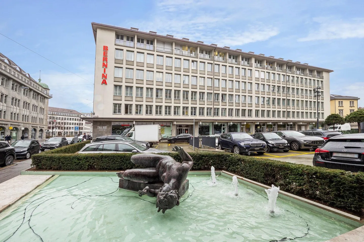 Vicino a Paradeplatz: Uffici ristrutturati, belli e luminosi in posizione centrale - Foto 1 di 10