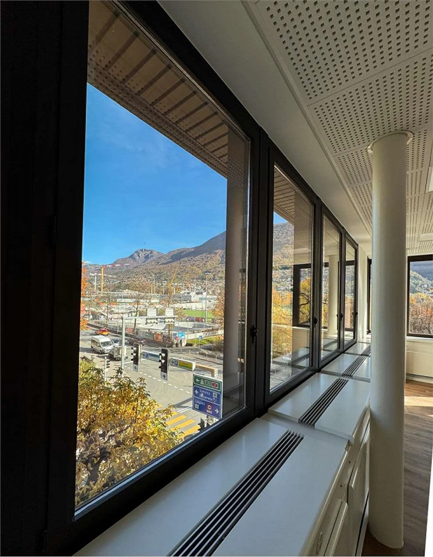 PRESTIGEBÜRO - 7 RÄUME KOMPLETT RENOVIERT - Foto 12 von 13