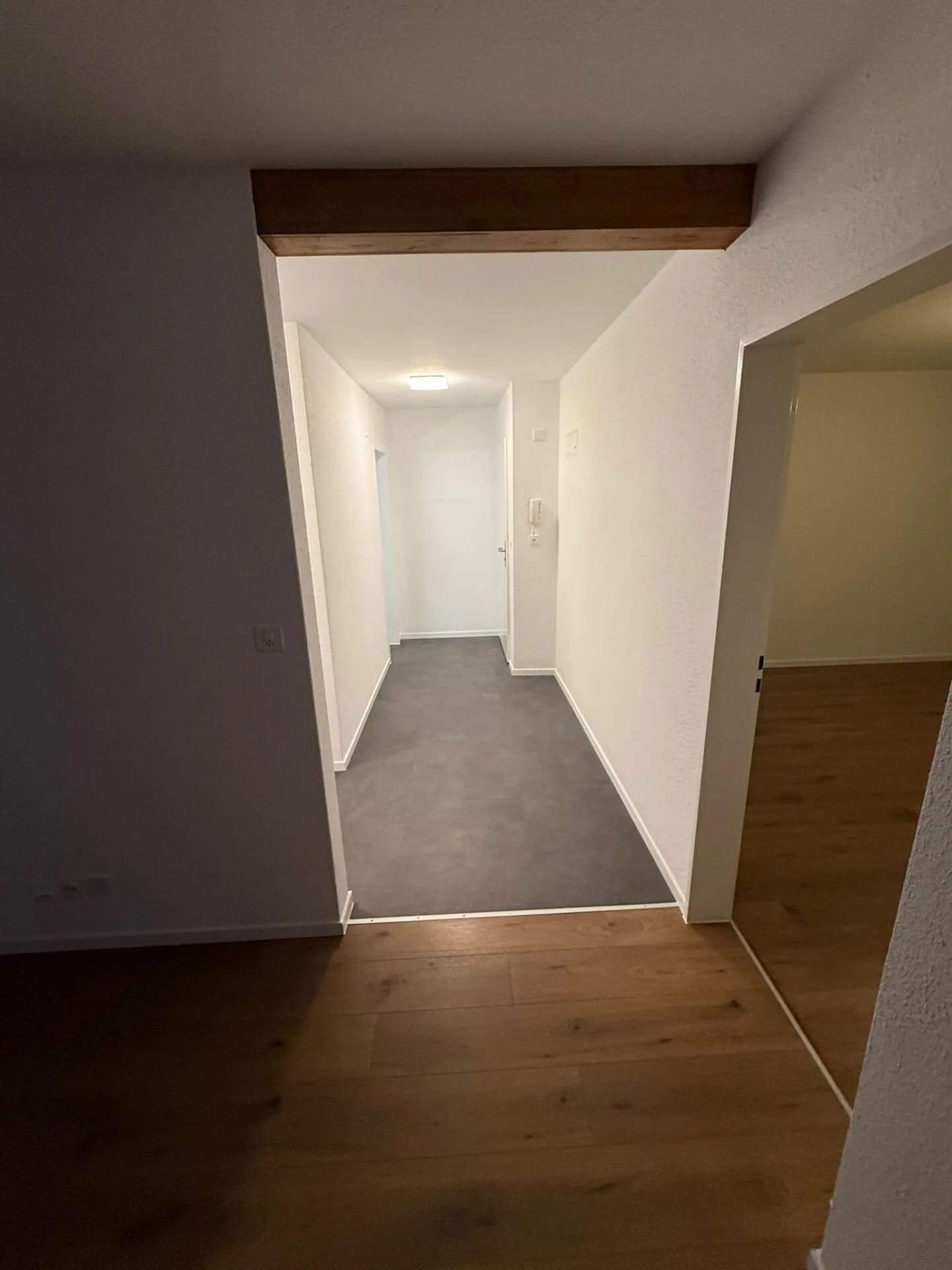 Neu Sanierte 2.5 Zimmerwohnung in Oberglatt - Foto 4 von 9