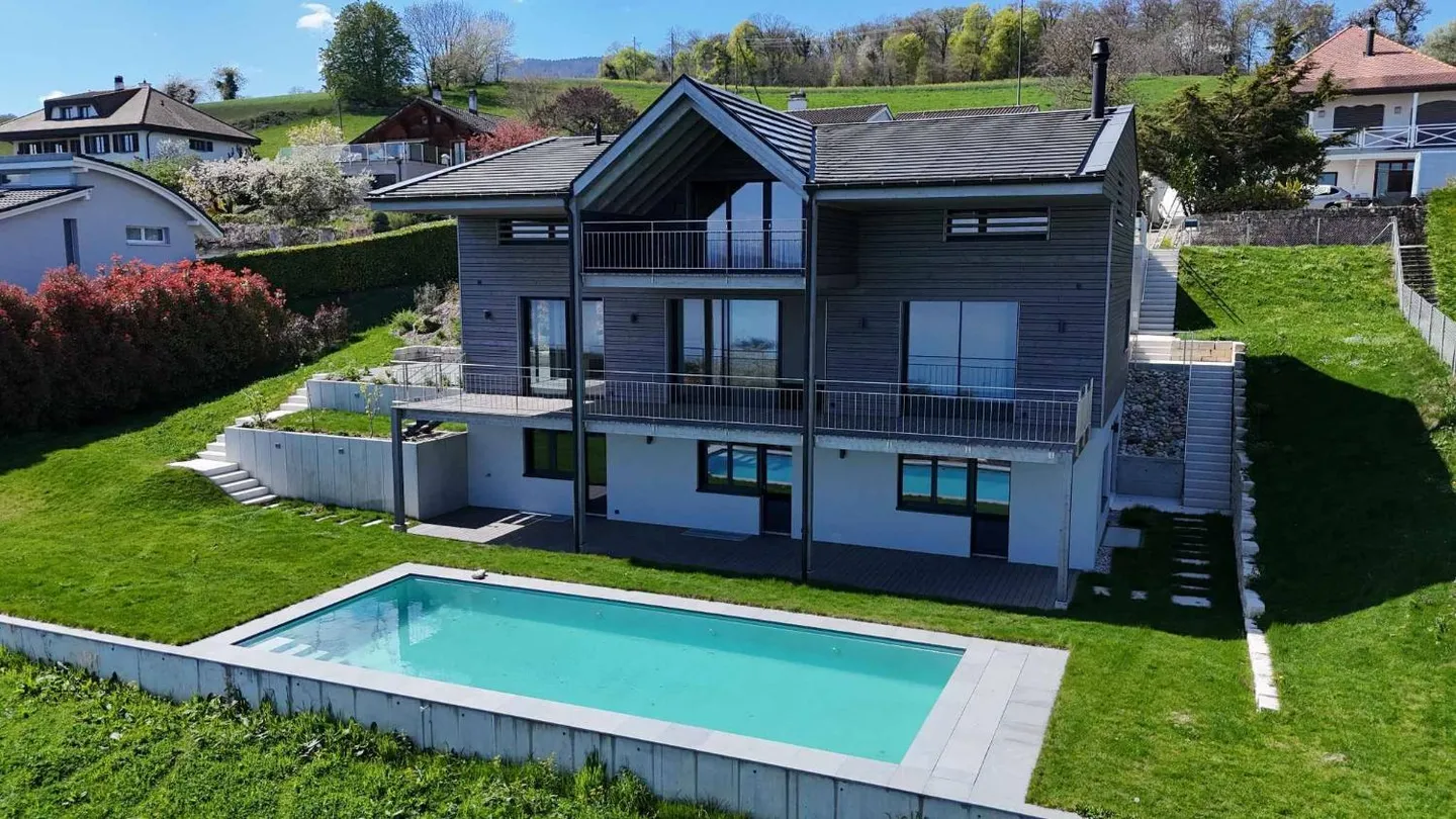 Villa d'État Exceptionnel entre Lac et Alpes - Photo 1 sur 13