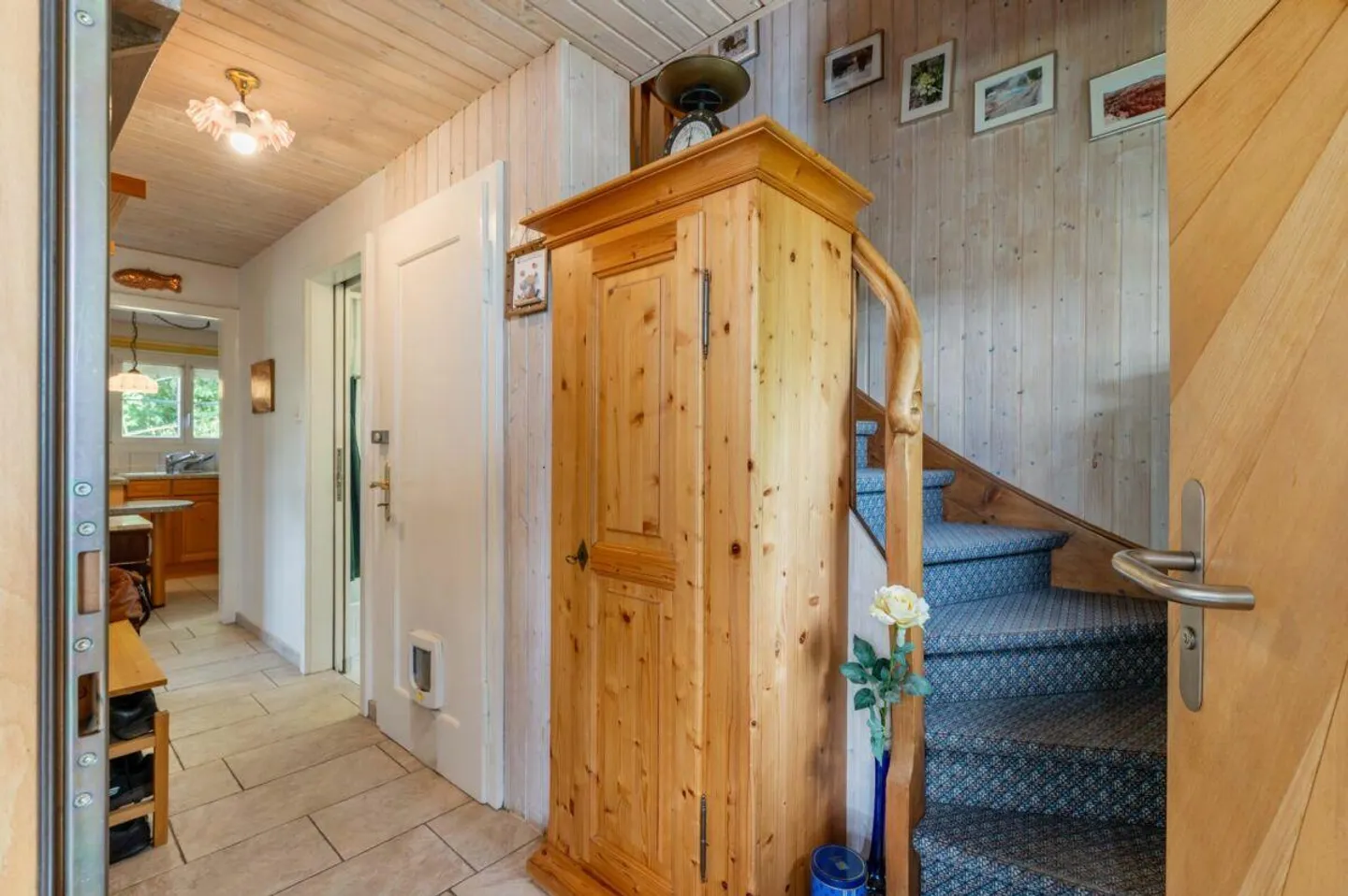 Charming 3.5-Room Single-Family House with Idyllic Garden - Photo 3 of 21