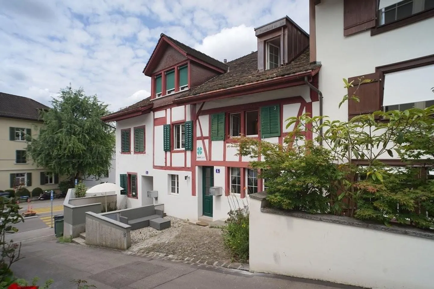 Charming 3.5-room apartment over three floors in District 7 - Photo 1 of 12