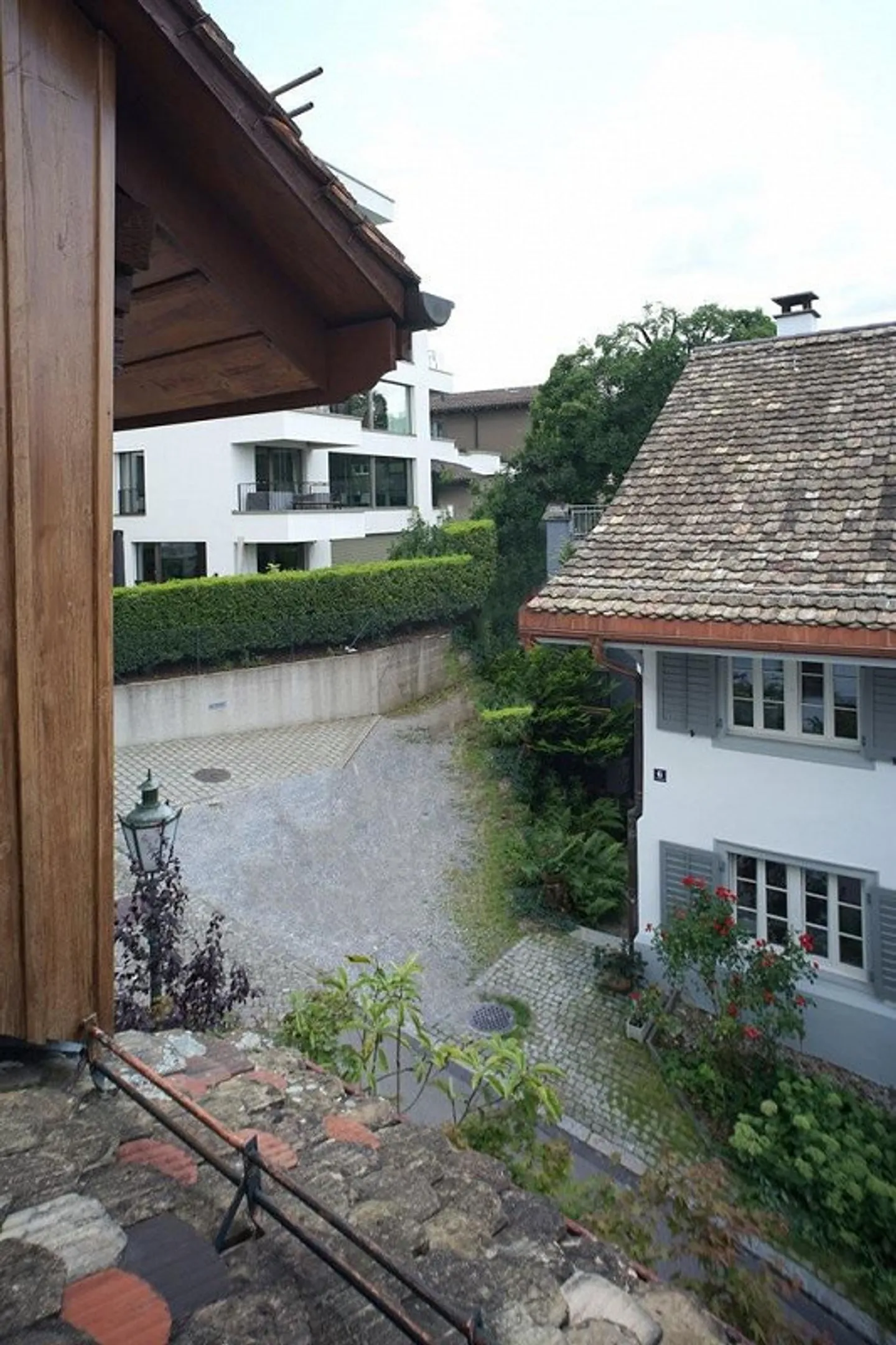 Charming 3.5-room apartment over three floors in District 7 - Photo 3 of 12