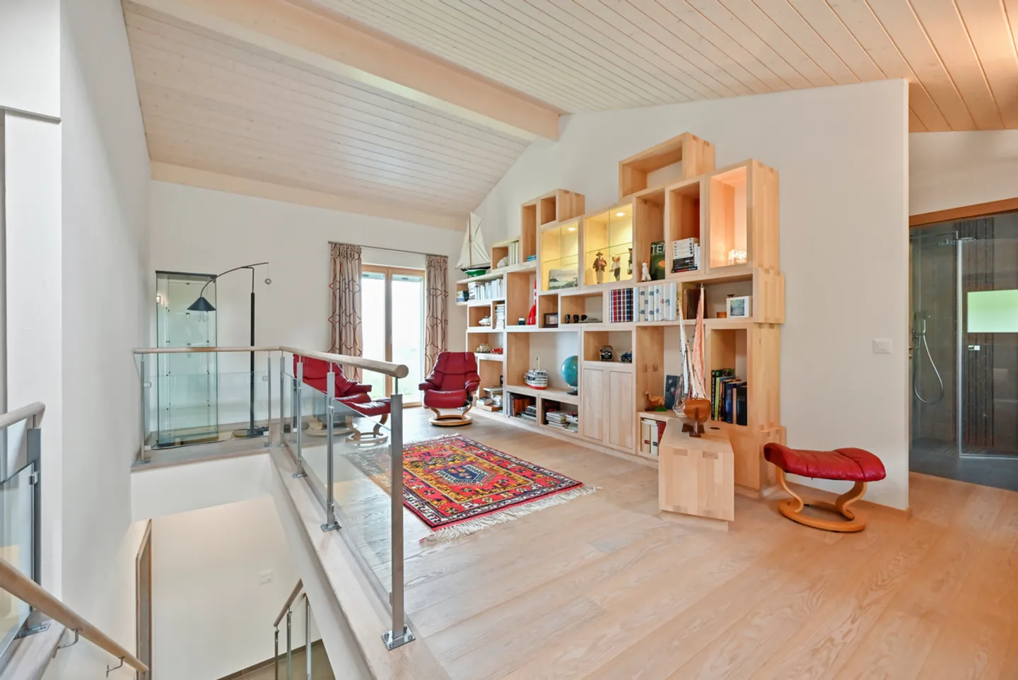 Elegante Villa mit Seeblick - Foto 8 von 13