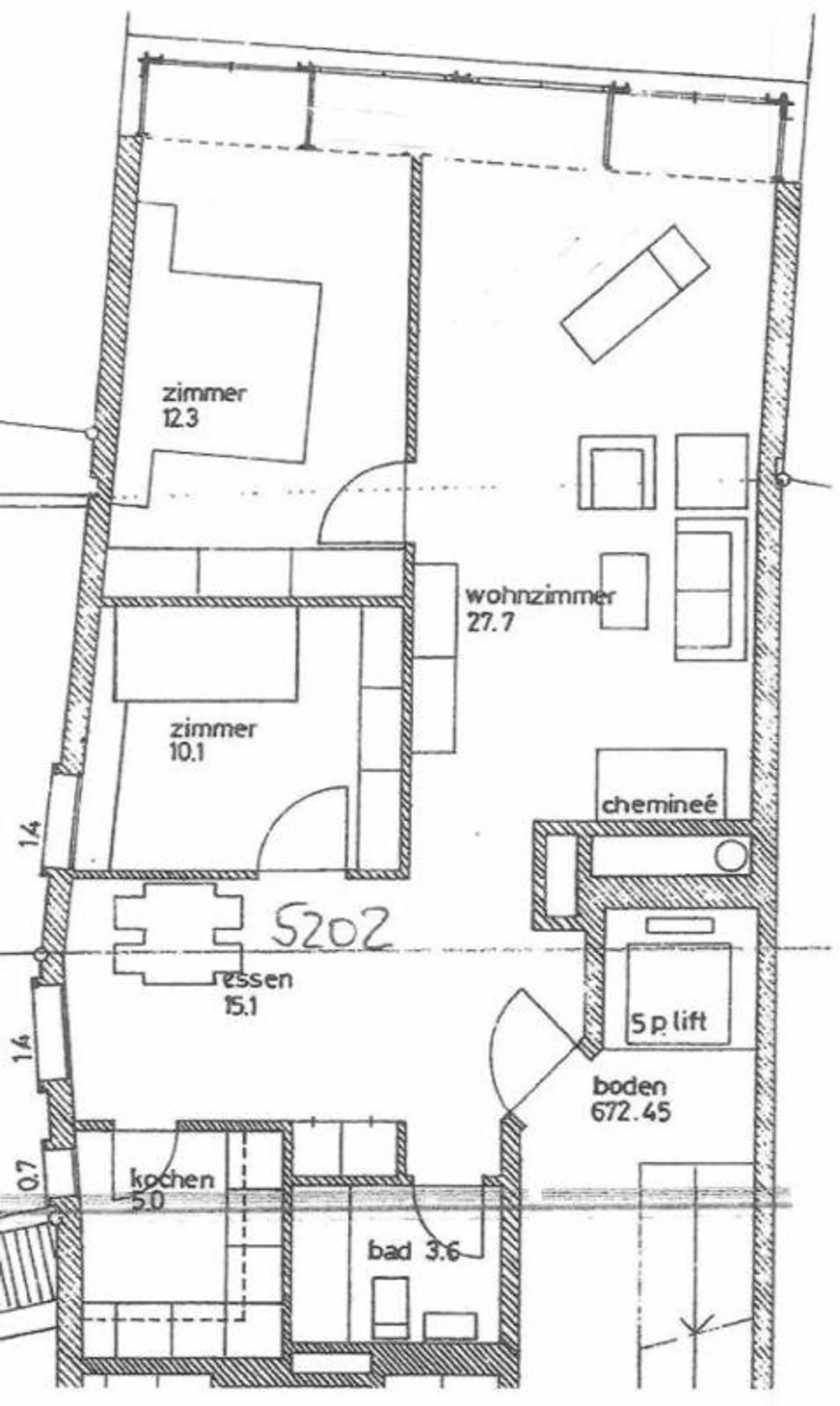 In the middle of the city - Photo 9 of 9