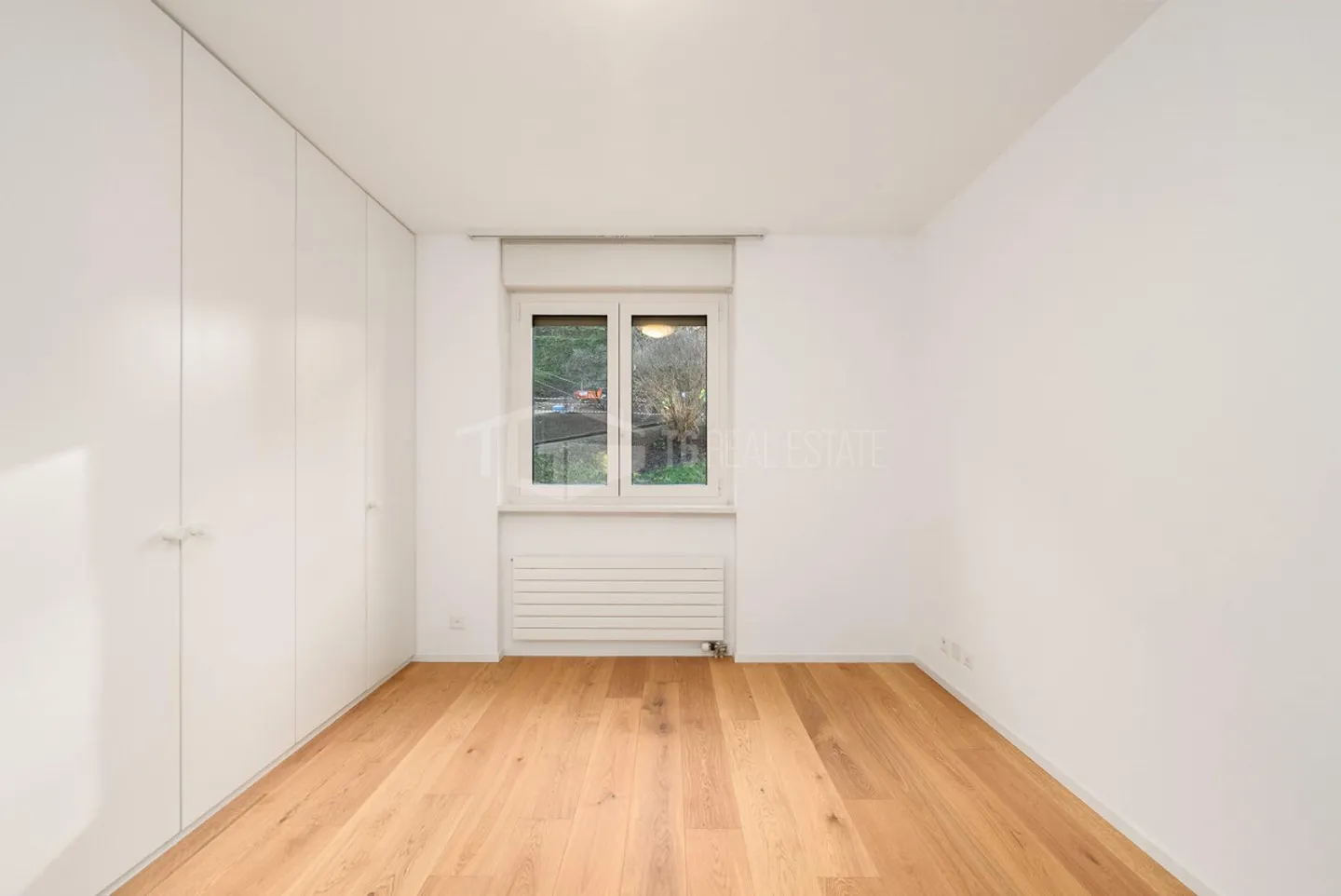 SUPERBE APPARTEMENT DE 4,5 PIÈCES AVEC VUE SUR LE LAC À PARADISO - Photo 2 sur 13