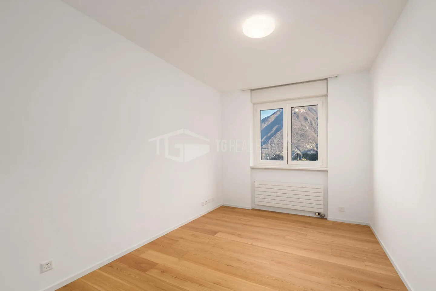 SUPERBE APPARTEMENT DE 4,5 PIÈCES AVEC VUE SUR LE LAC À PARADISO - Photo 13 sur 13