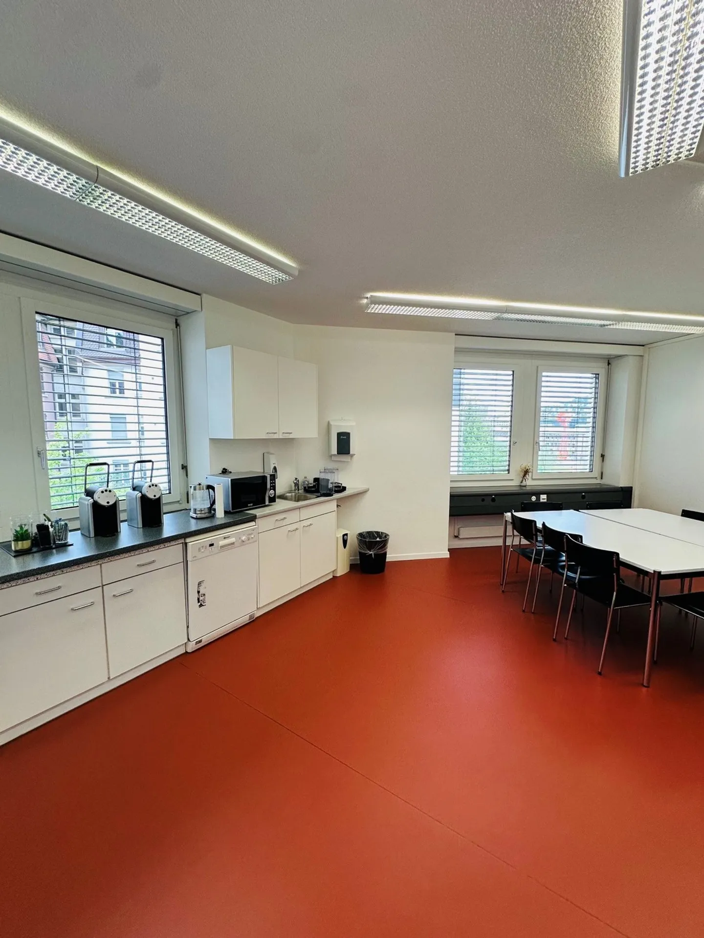 The perfect start or transition solution for your business - Photo 4 of 8