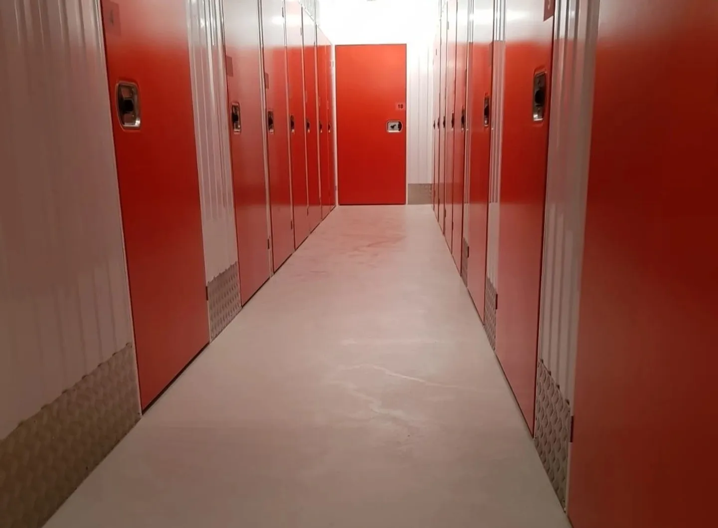 Magazzini (Self-Storage) a Ittigen - Foto 2 di 3