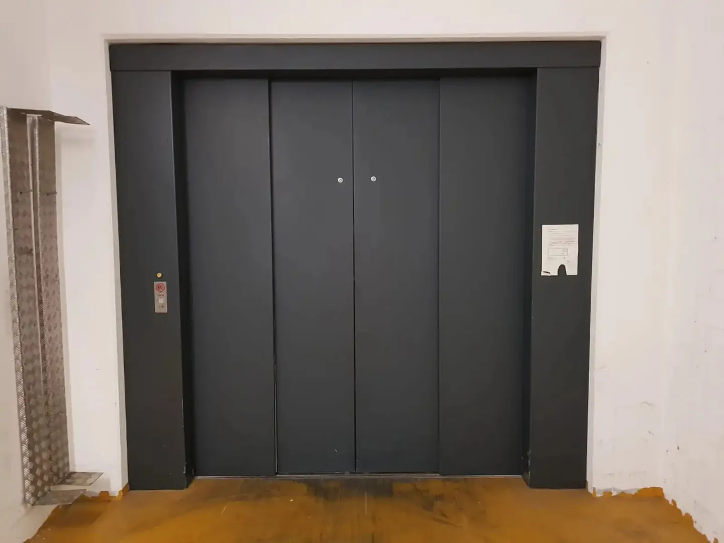 Magazzini (Self-Storage) a Ittigen - Foto 3 di 3