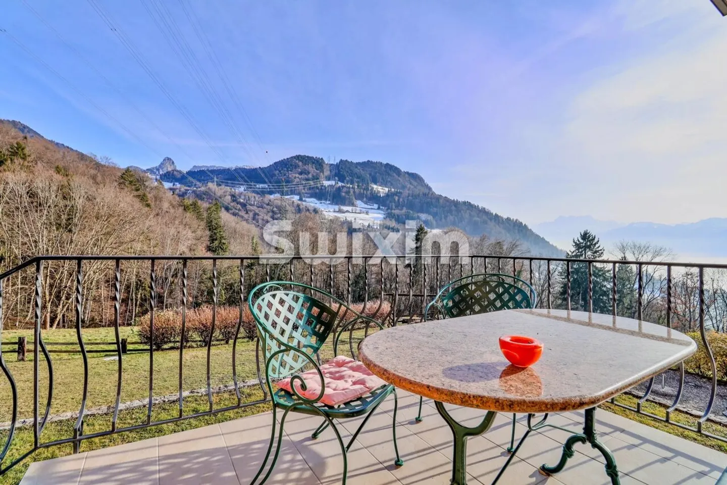Exclusivité ! Villa au cœur de la nature avec vue sur le lac ! - Photo 1 sur 9