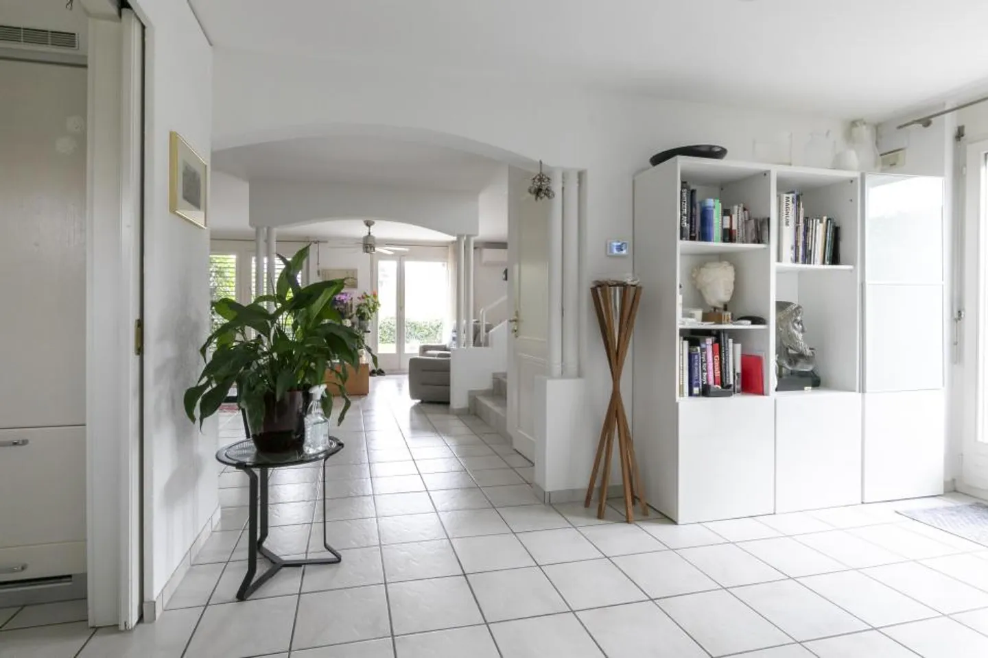 Esclusivo: Casa bifamiliare con 7,5 stanze in un'area residenziale con vista libera. - Foto 6 di 11
