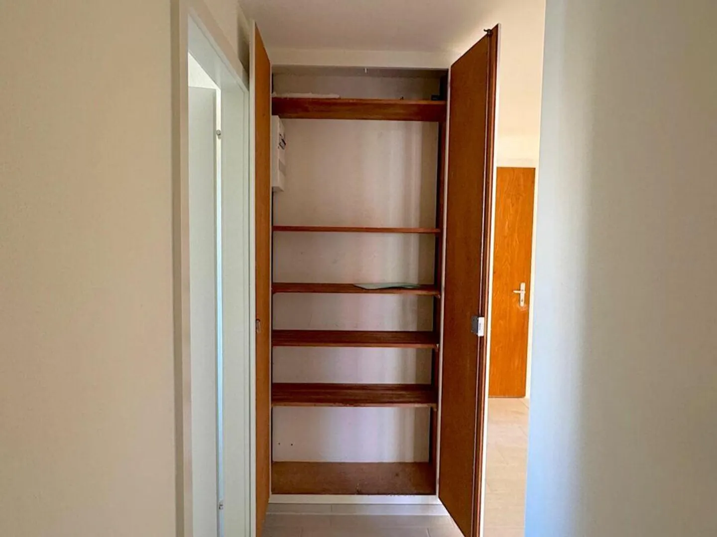Bright and Cozy 3.5 Room Apartment - Photo 10 of 10