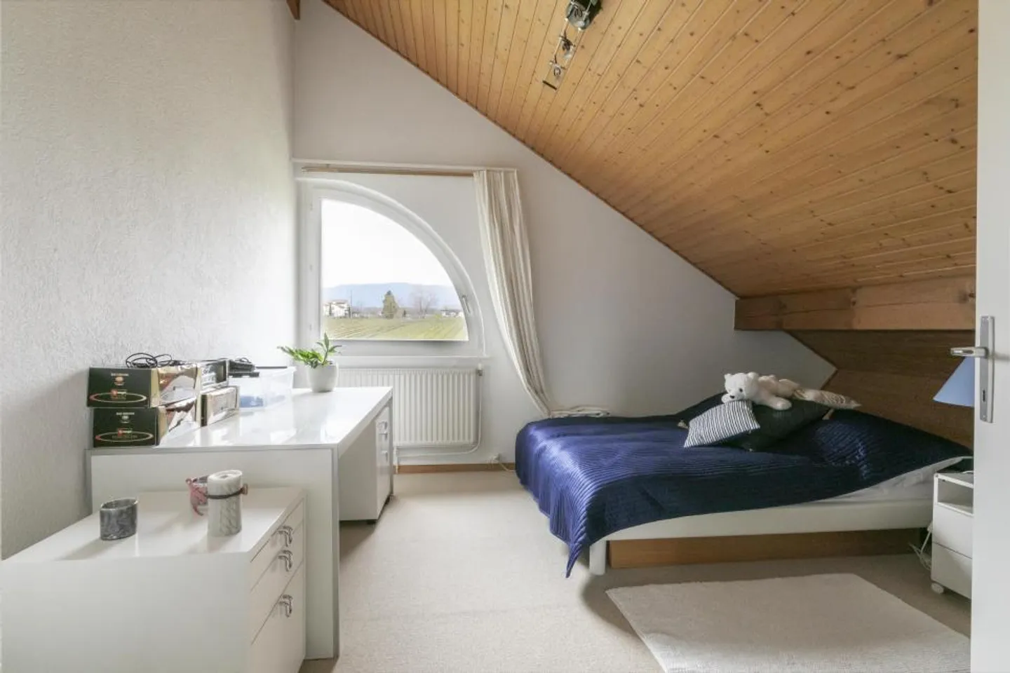 Esclusivo: Casa bifamiliare con 7,5 stanze in un'area residenziale con vista libera. - Foto 9 di 11