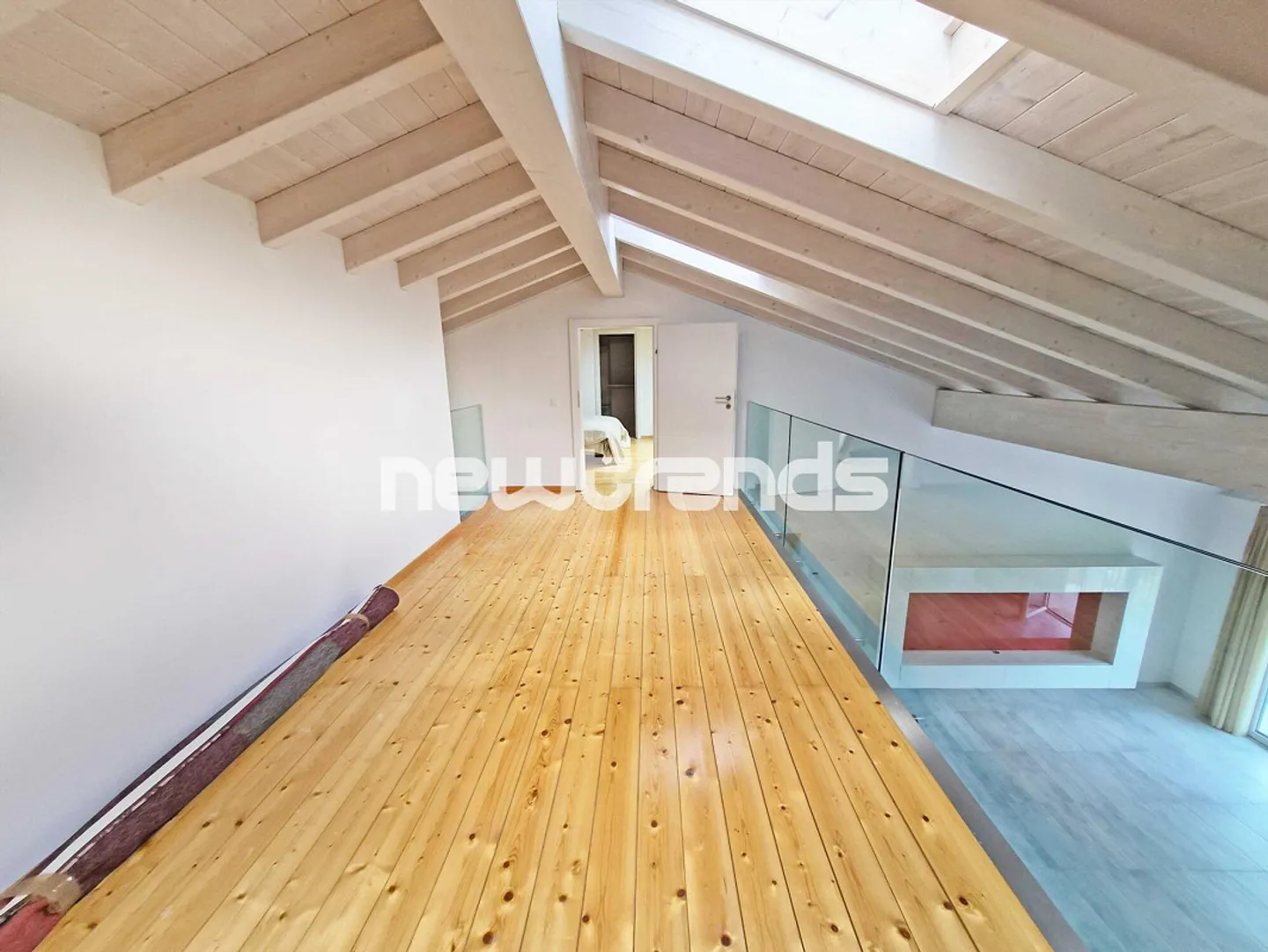 Grancia: Elegante appartamento attico di 4,5 stanze con galleria in affitto - Foto 4 di 25