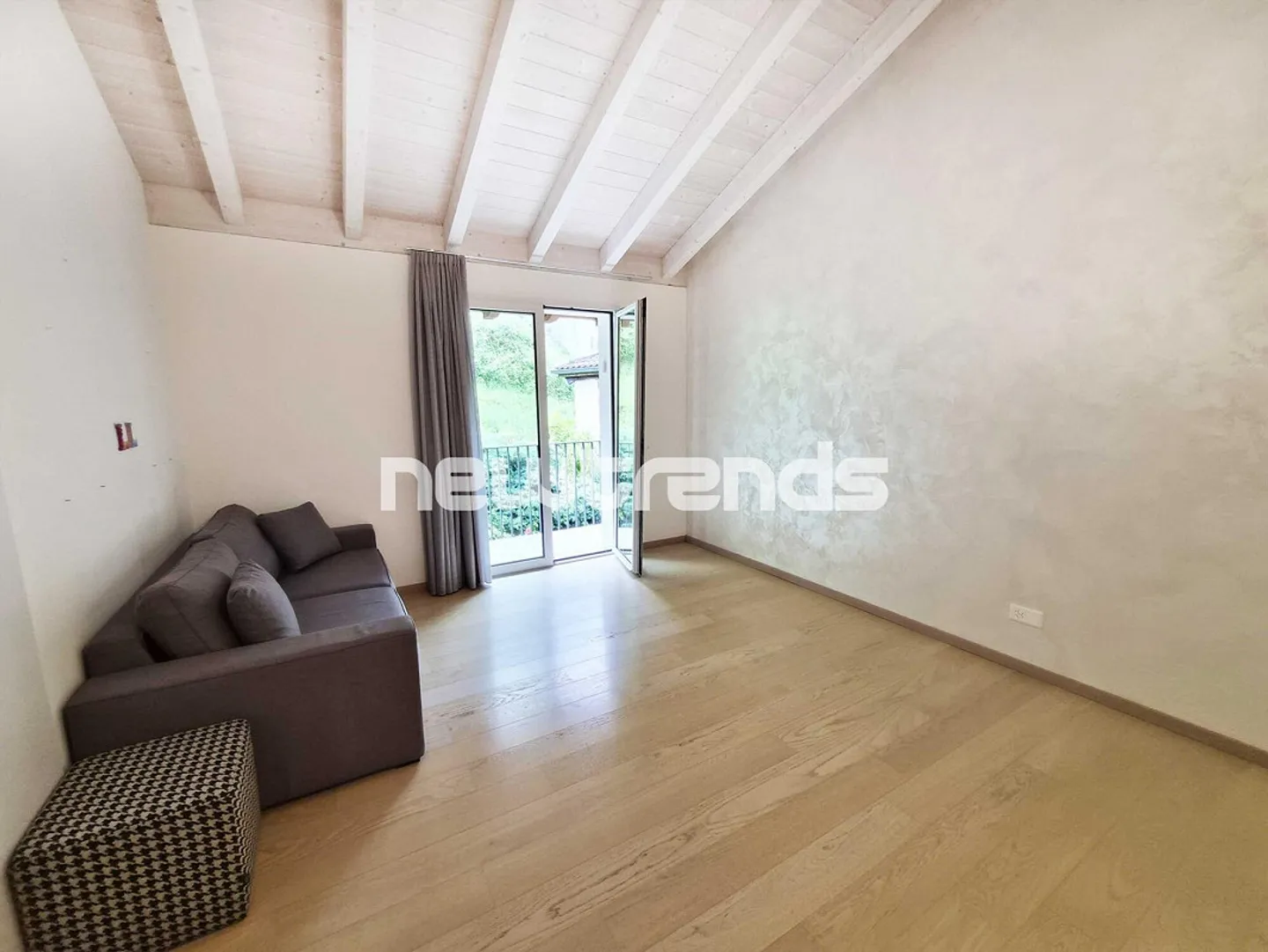 Grancia: Elegante appartamento attico di 4,5 stanze con galleria in affitto - Foto 9 di 25