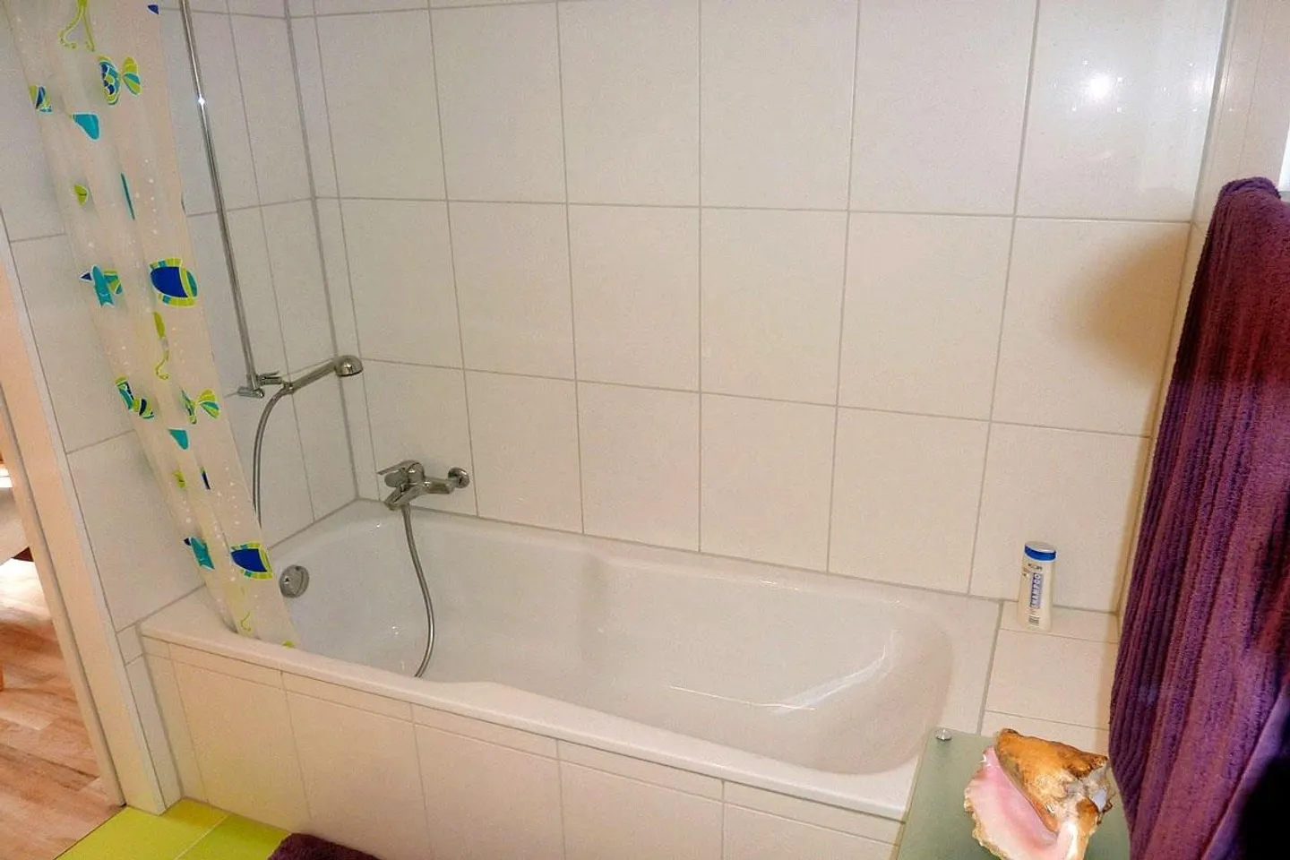 Appartamento luminoso di 4,5 stanze con appartamento separato di 1,5 stanze - Foto 26 di 29