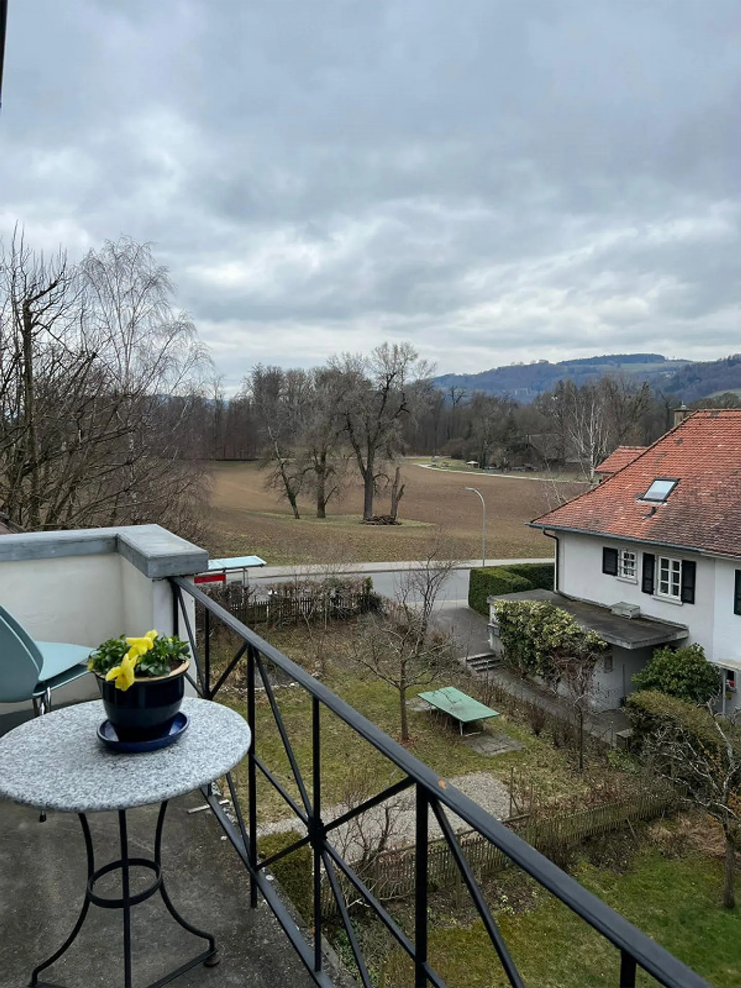 4-room apartment with additional attic in the popular Elfenau district - Photo 2 of 13