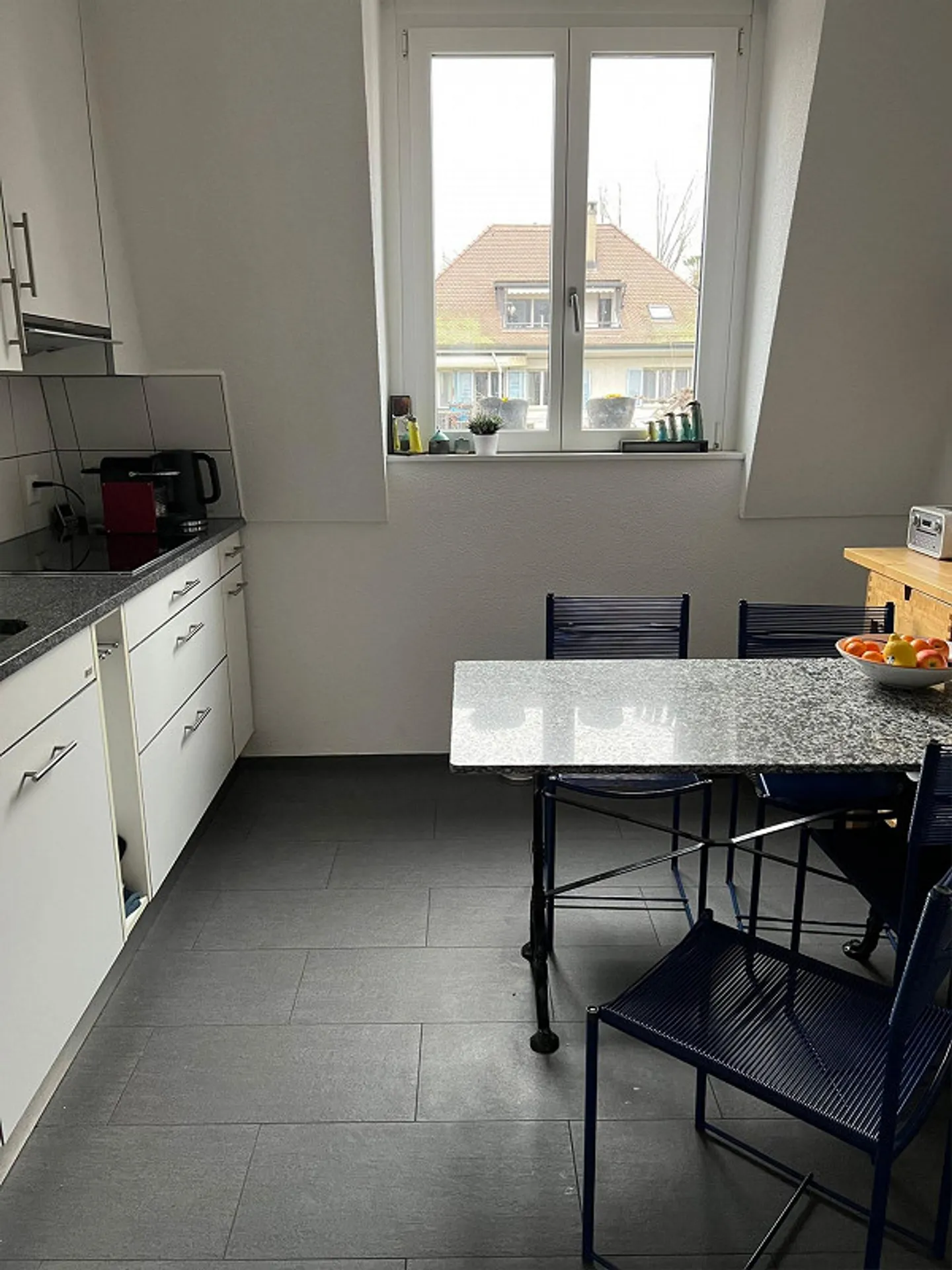 4-room apartment with additional attic in the popular Elfenau district - Photo 4 of 13