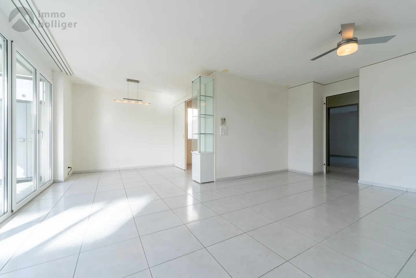 Appartamento in vendita - Foto 3 di 9