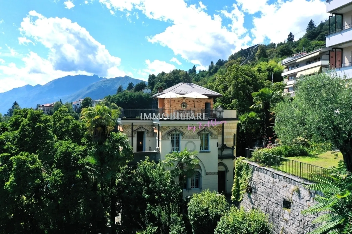 Originale Jugendstilvilla mit traumhaftem Seeblick, 2 Stellplätze - Foto 4 von 13