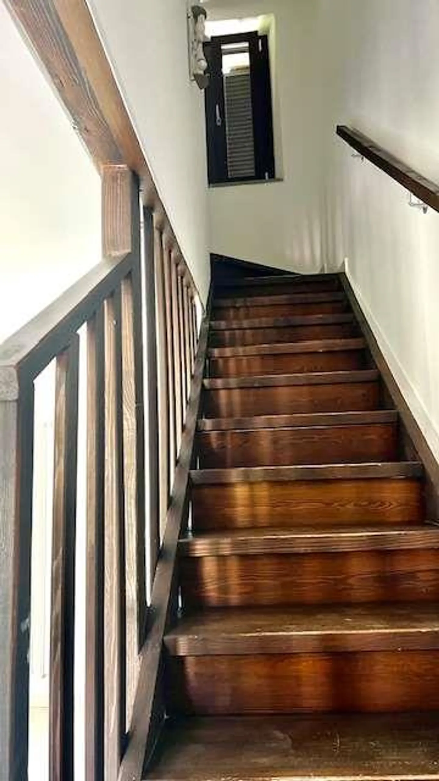 Elegante casa ticinese in un cortile storico - Foto 12 di 13