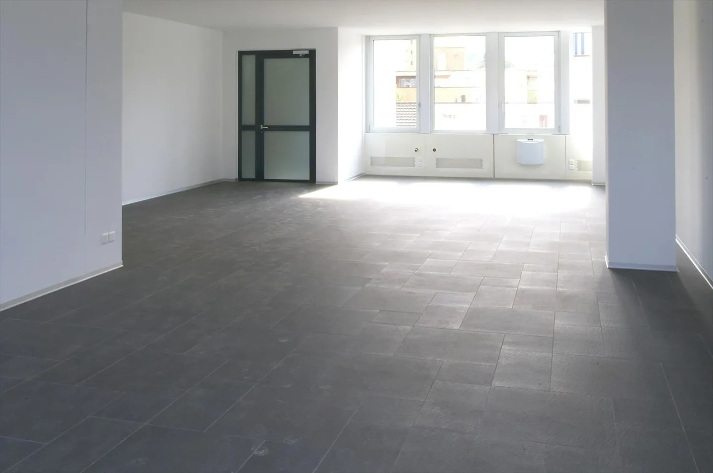 Modern, high-quality, exceptional - Your new office in a business loft - Photo 2 of 7