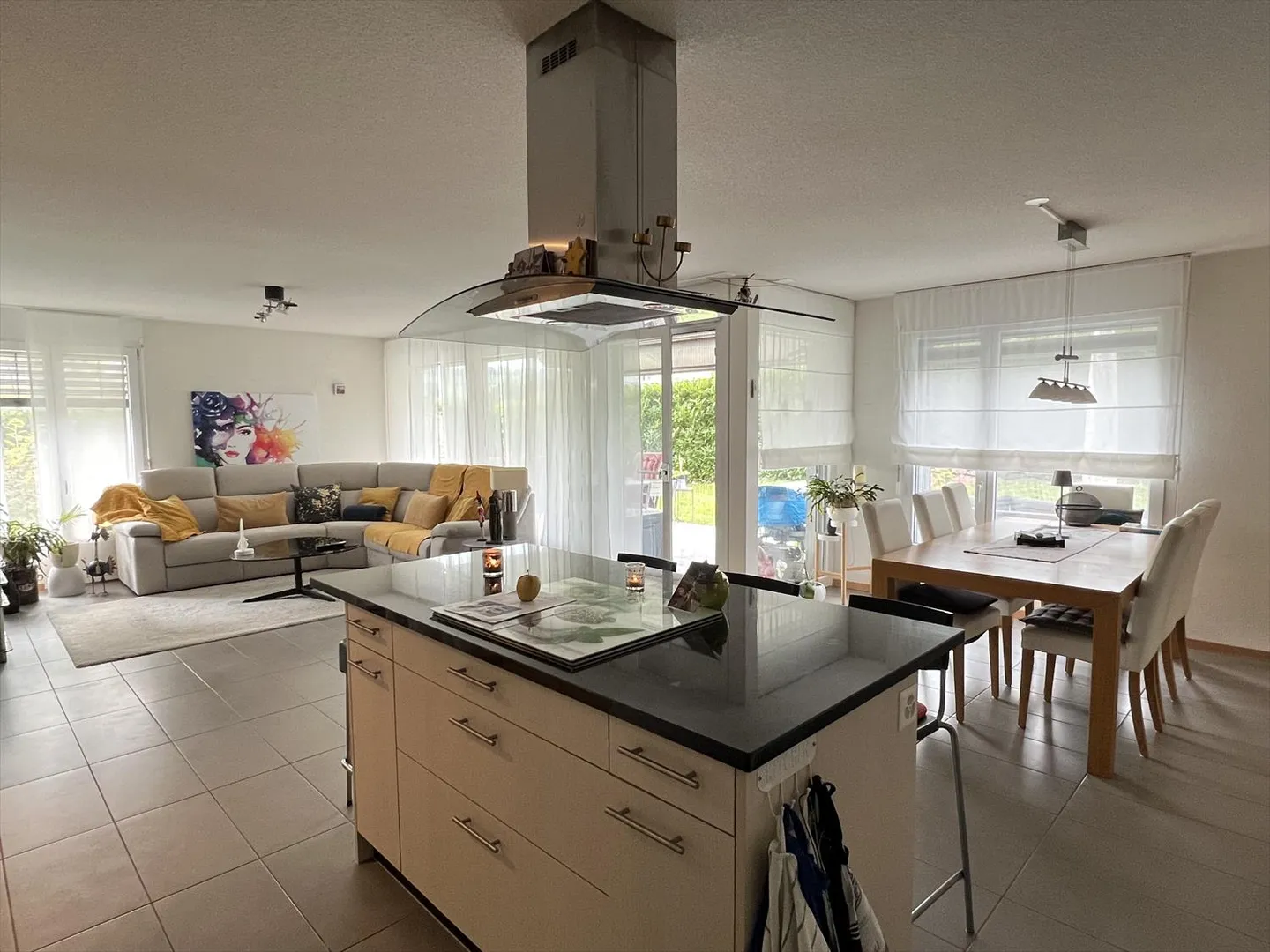 Magnifica appartamento di 4.5 stanze con giardino a Granges-de-Vesin - Foto 4 di 11