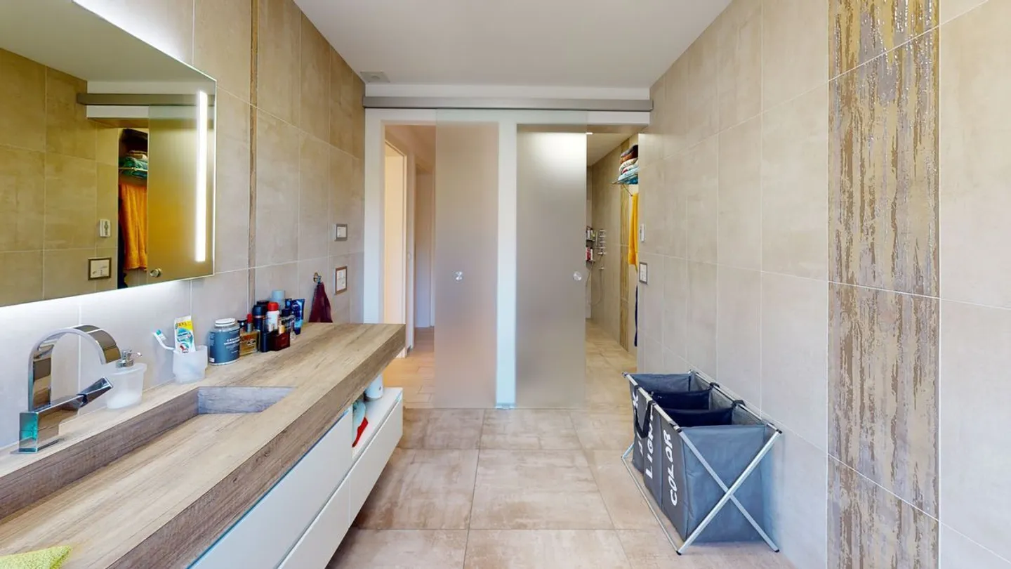 Eine schön Renovierte 4.5 Eigentumswohnung zu verkaufen - Foto 7 von 9