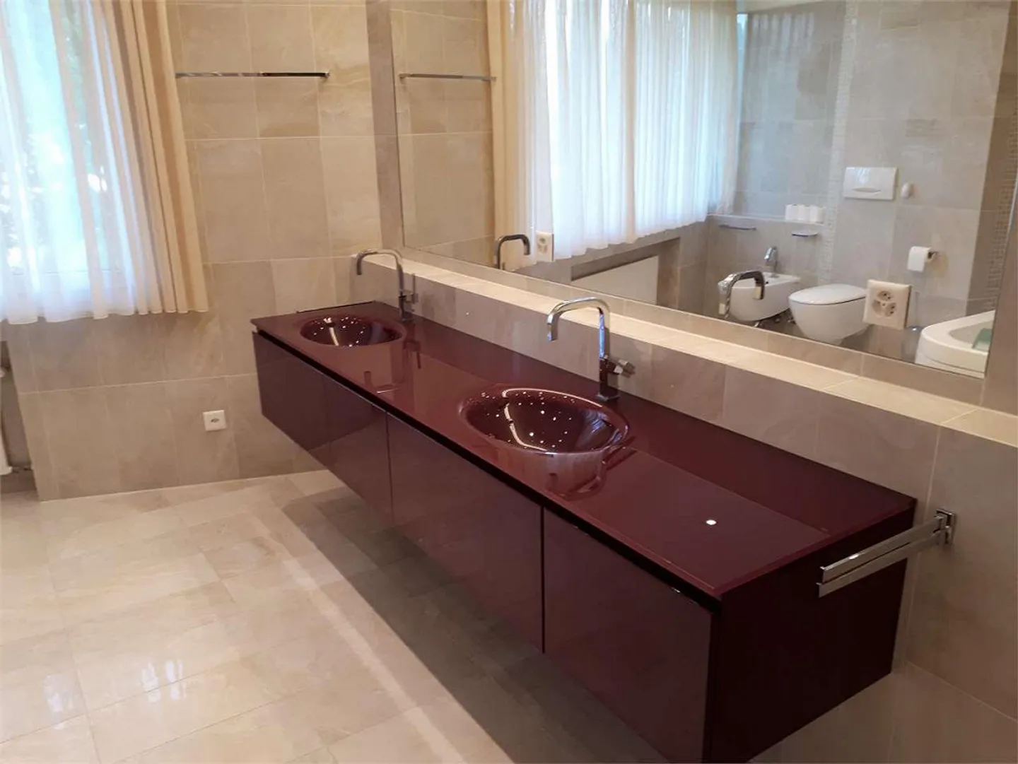 Vezia, splendida villa con piscina interna - Foto 9 di 13