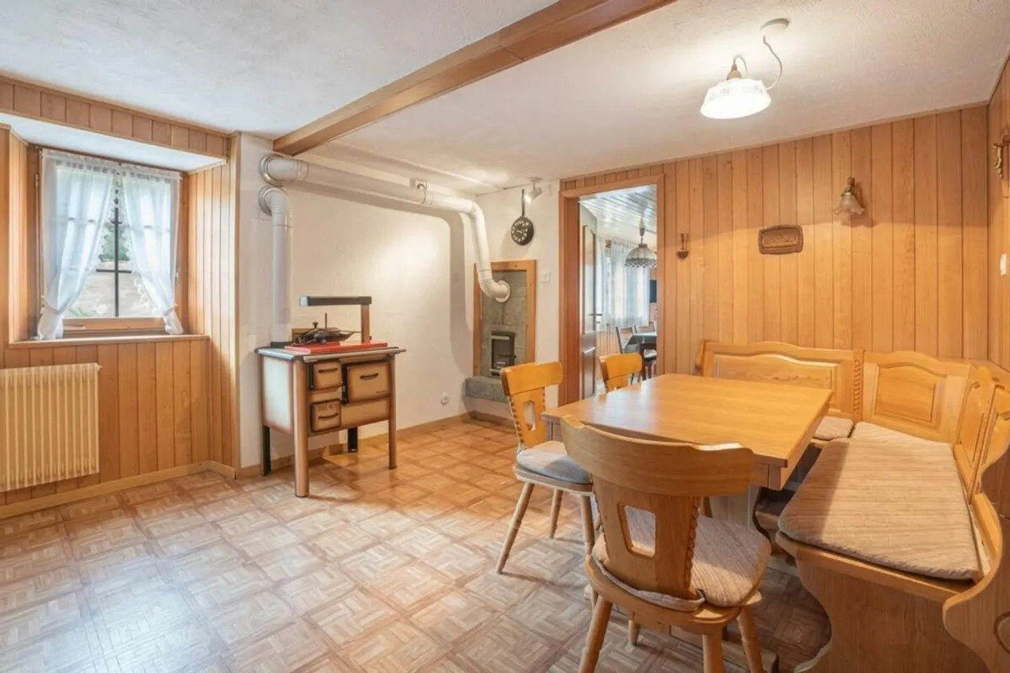 Appartamento in una casa walser originale in uno dei più antichi villaggi del Saastal. - Foto 3 di 18