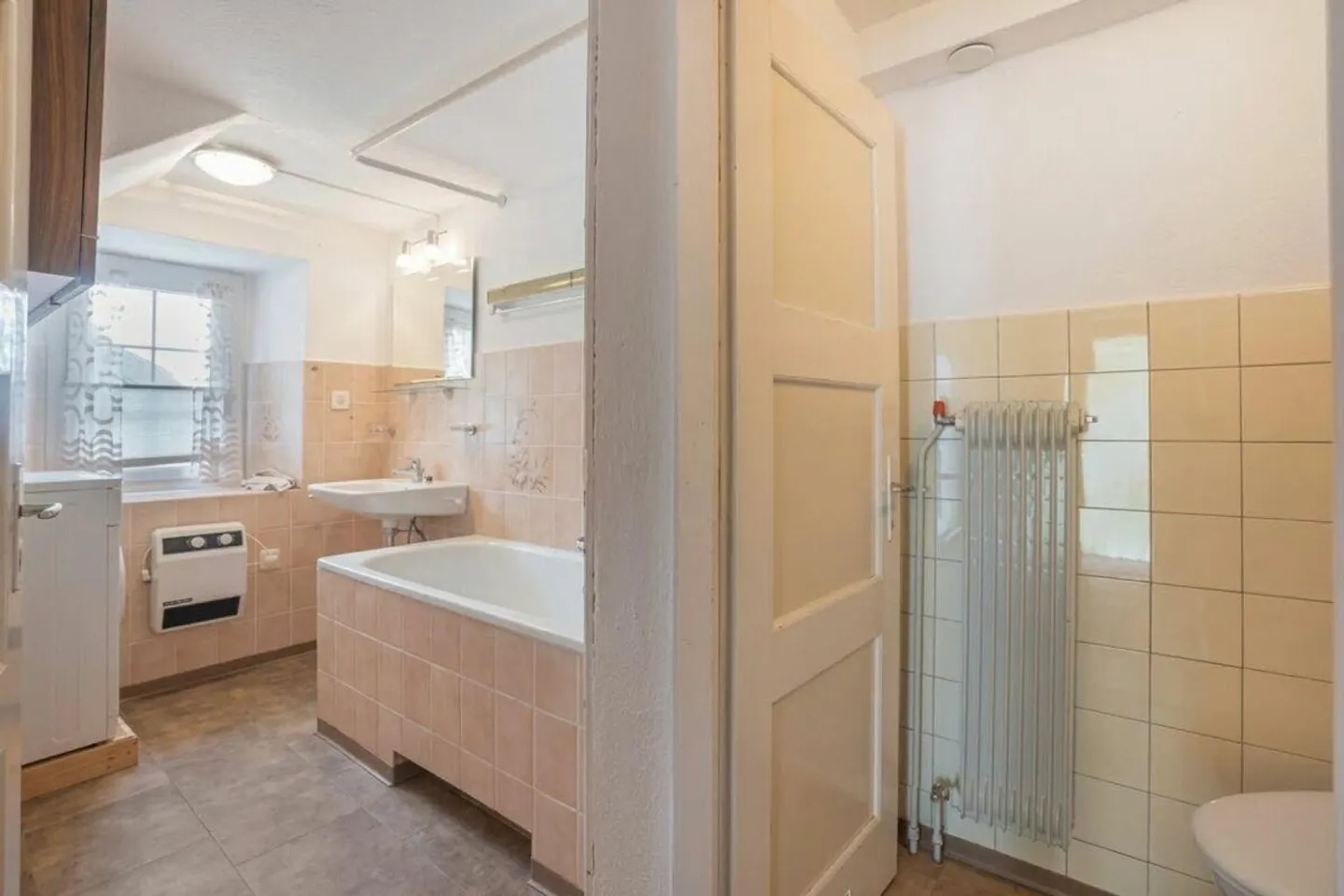 Appartamento in una casa walser originale in uno dei più antichi villaggi del Saastal. - Foto 10 di 18