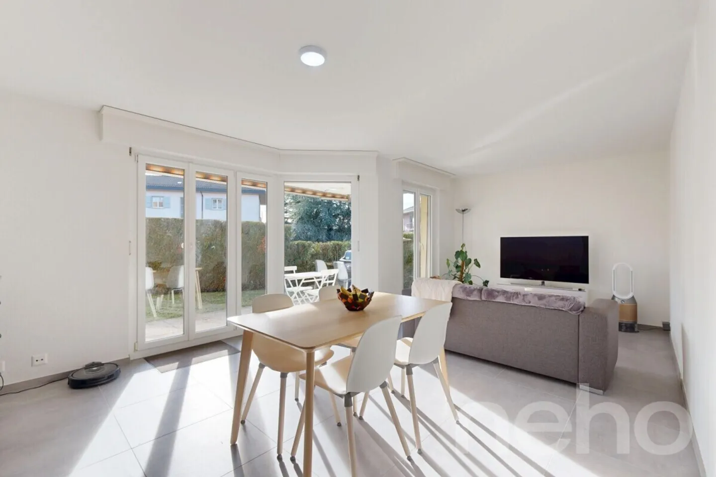 Schöne 3,5-Zimmer-Wohnung im Erdgeschoss in absoluter Ruhe in Cheseaux - Foto 1 von 12