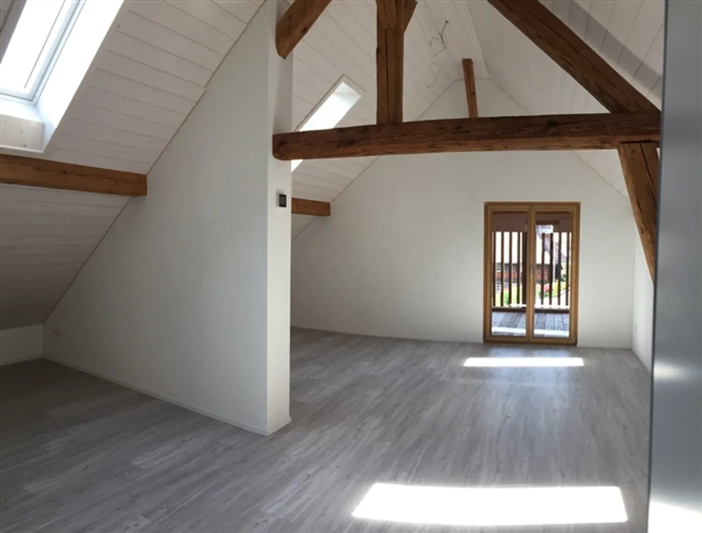 4.5-Room Duplex Apartment with Lots of Charm - Photo 9 of 11