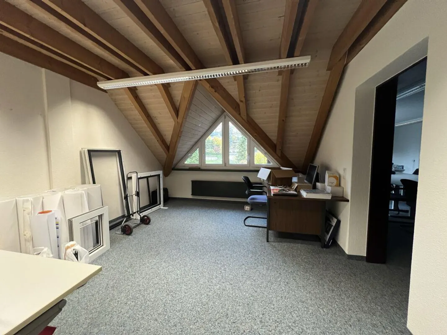 Attraktive Bürofläche an zentraler Lage in Herblingen  319 m² - Foto 3 von 13